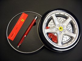 Exclusivo Roller Ferrari GT.